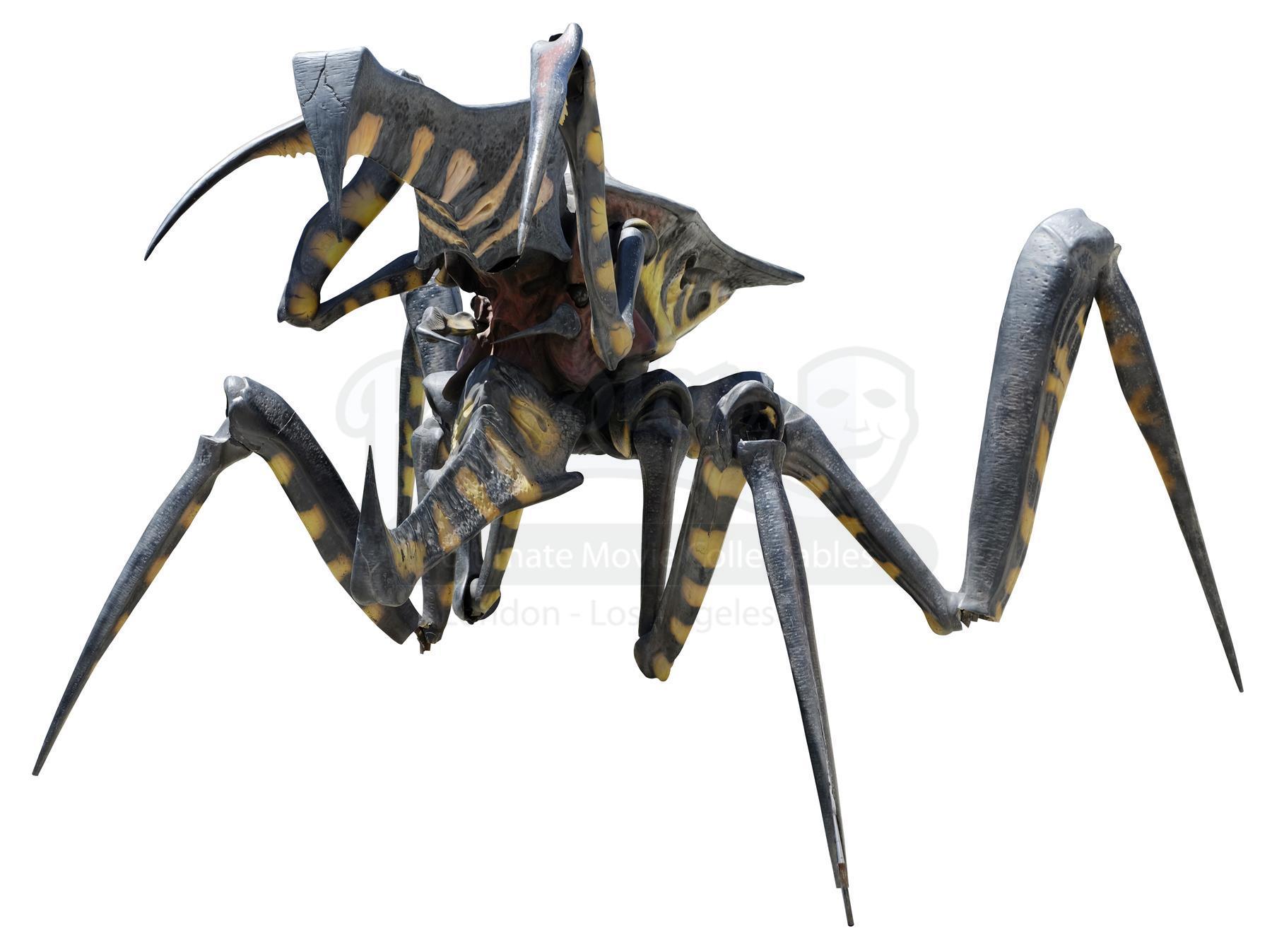 Lot #803 - STARSHIP TROOPERS (1997) - Full-size Warrior Bug - Price ...