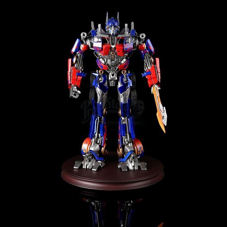 Lot # 483 - Optimus Prime Collectable Statue