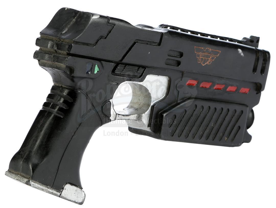 Lot #426 - JUDGE DREDD (1995) - Stunt Lawgiver II Pistol - Price ...