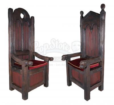 Lot #133 - BRAVEHEART (1995) - Screen-Matched King and Queen Baronial-Style Thrones