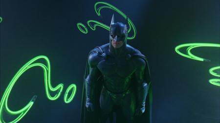 Lot #42 - BATMAN FOREVER (1995) - Batman's (Val Kilmer) Sonar Batsuit Display - 19