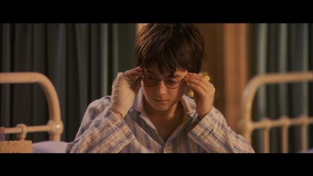 Lot #160 - HARRY POTTER AND THE PHILOSOPHER'S STONE (2001) - Harry Potter's (Daniel Radcliffe) Pyjamas - 14