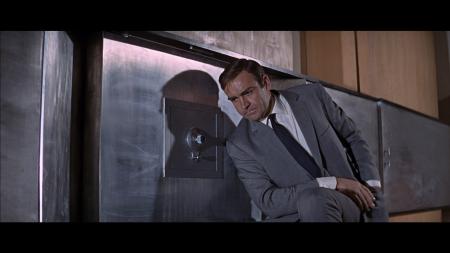 Lot #199 - JAMES BOND: YOU ONLY LIVE TWICE (1967) - James Bond's (Sean Connery) Screen-matched Suit - 22