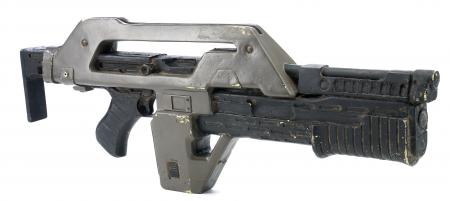 Lot #15 - ALIENS (1986) - Lightweight M-41a Pulse Rifle