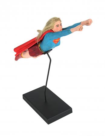 Lot #374 - SUPERGIRL (1984) - Supergirl (Helen Slater) SFX Flying Model Miniature - 7