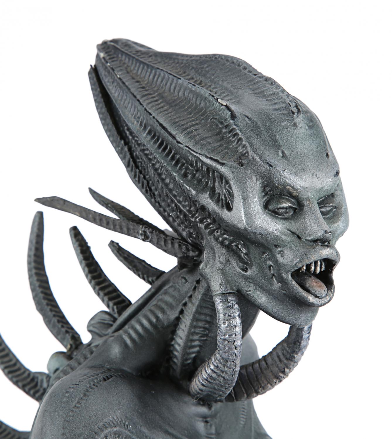 SPECIES II SIL made to order plastic casting special effects H.R. newest Giger monster science fiction Alien life mask sculpture prop head