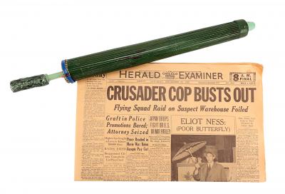 Lot #1080 - THE UNTOUCHABLES (1987) - "Crusader Cop Busts Out" Newspaper and Umbrella